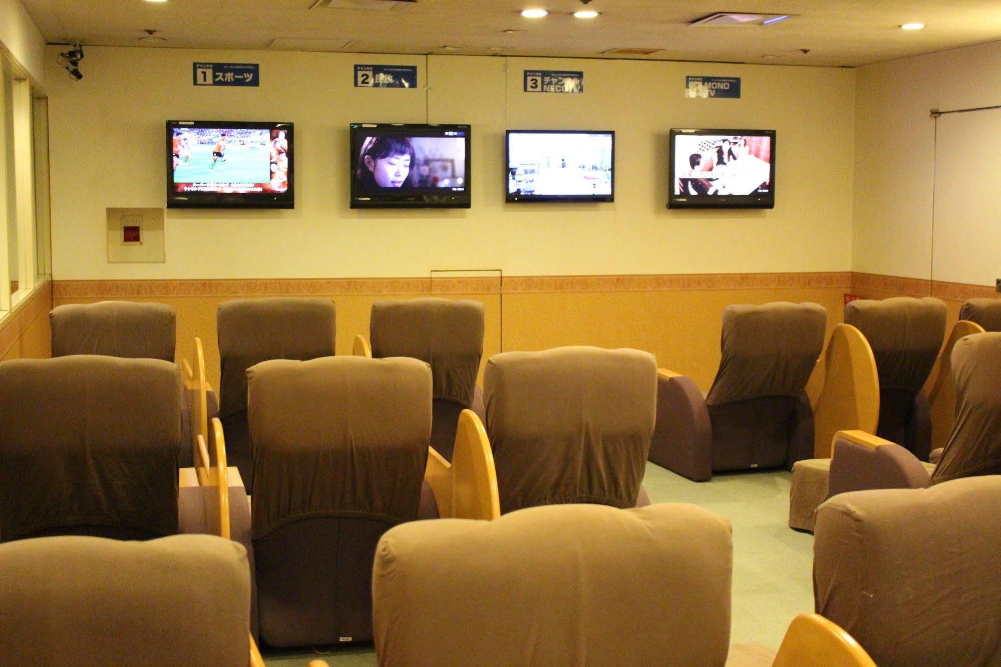 Capsule Hotel Asahi Plaza Shinsaibashi Osaka Exterior photo