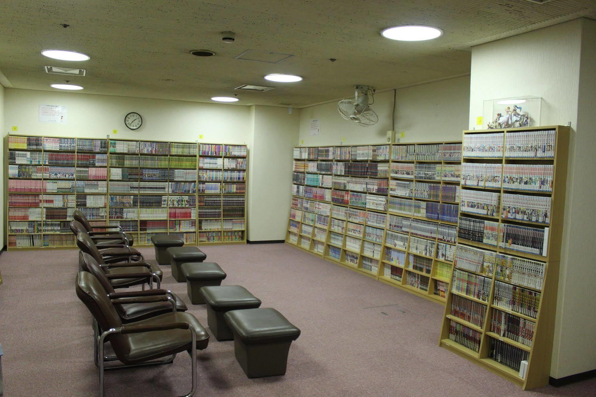 Capsule Hotel Asahi Plaza Shinsaibashi Osaka Exterior photo