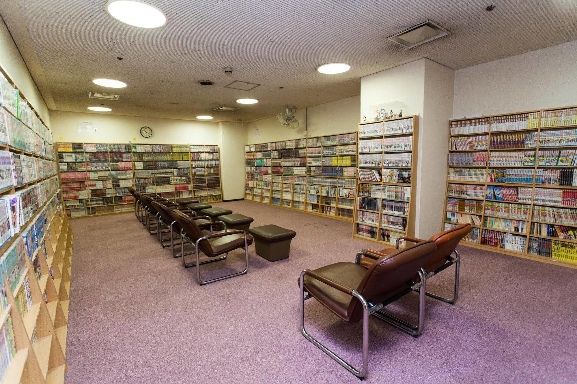Capsule Hotel Asahi Plaza Shinsaibashi Osaka Exterior photo